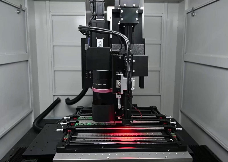 摩泰光電-SMT車間-激光分板