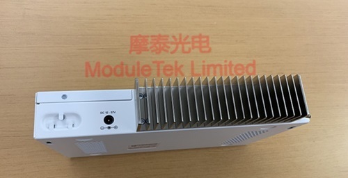  MIKROTIK CRS309-1G-8S交換機(jī)的背面