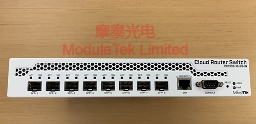  MIKROTIK CRS309-1G-8S交換機(jī)的前面板