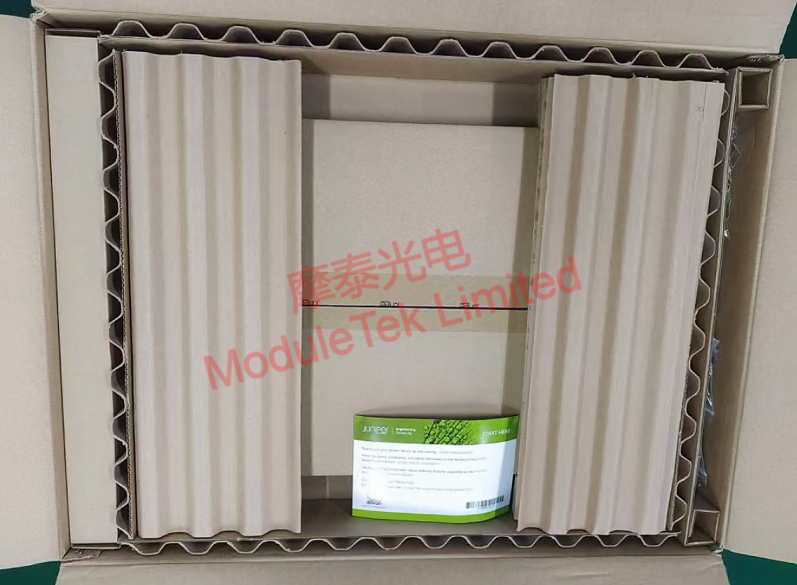 QFX5130-48C內(nèi)包裝